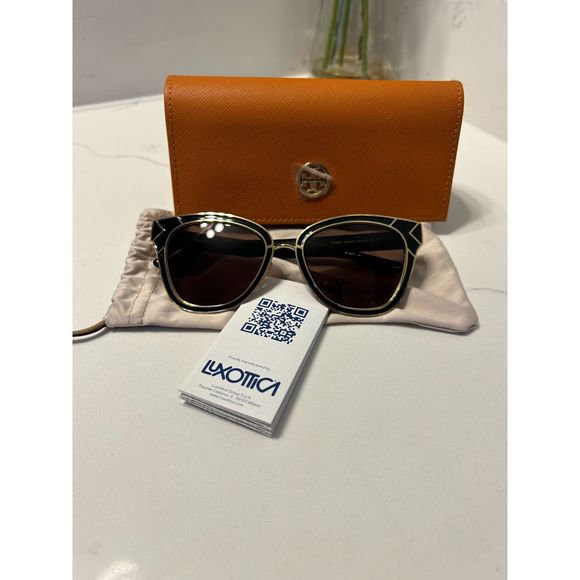 Tory Burch Accessories - TORY BURCH Women's Sunglasses 24K Gold Frame, With Protective Travel Bag & Case